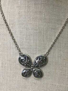 🦋 NWT RARE Brighton VINTAGE Silver Butterfly Necklace with Crystal Accents